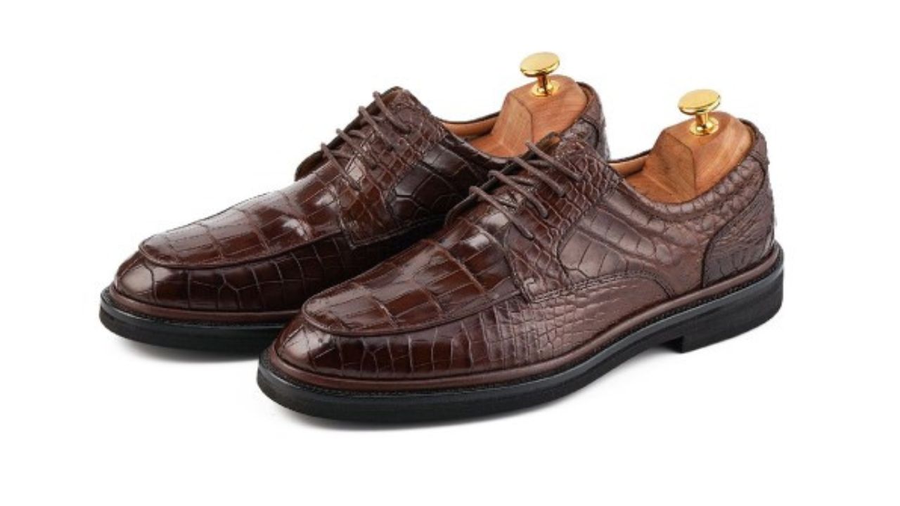 CORDWAINERS Men Textured Lace Up Formal Derby Shoes