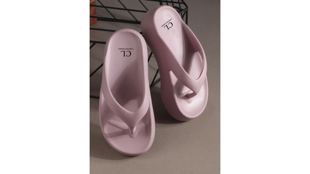 Carlton London Women Thong Flip-Flops