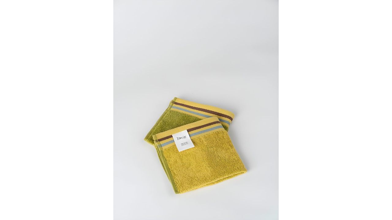 DDecor Green & Yellow 500 GSM Reversible Cotton Face Towel