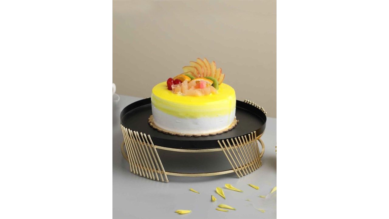 DSH Crafting Your Curiosity Black Cast Iron Round Cake Stand Serveware