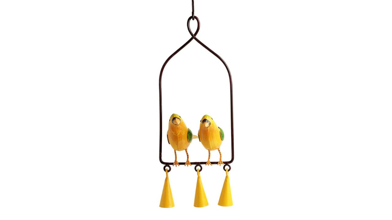 ExclusiveLane 'Cannery Twittery' Hand-Painted Decorative Hanging Wind Chime In Metal