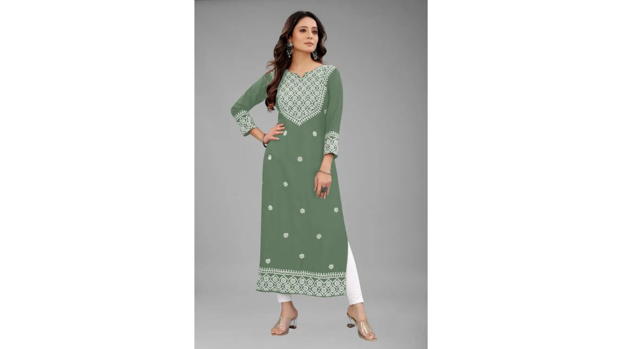 Fantasy Fab Women Embroidered Cotton Rayon Straight Kurta