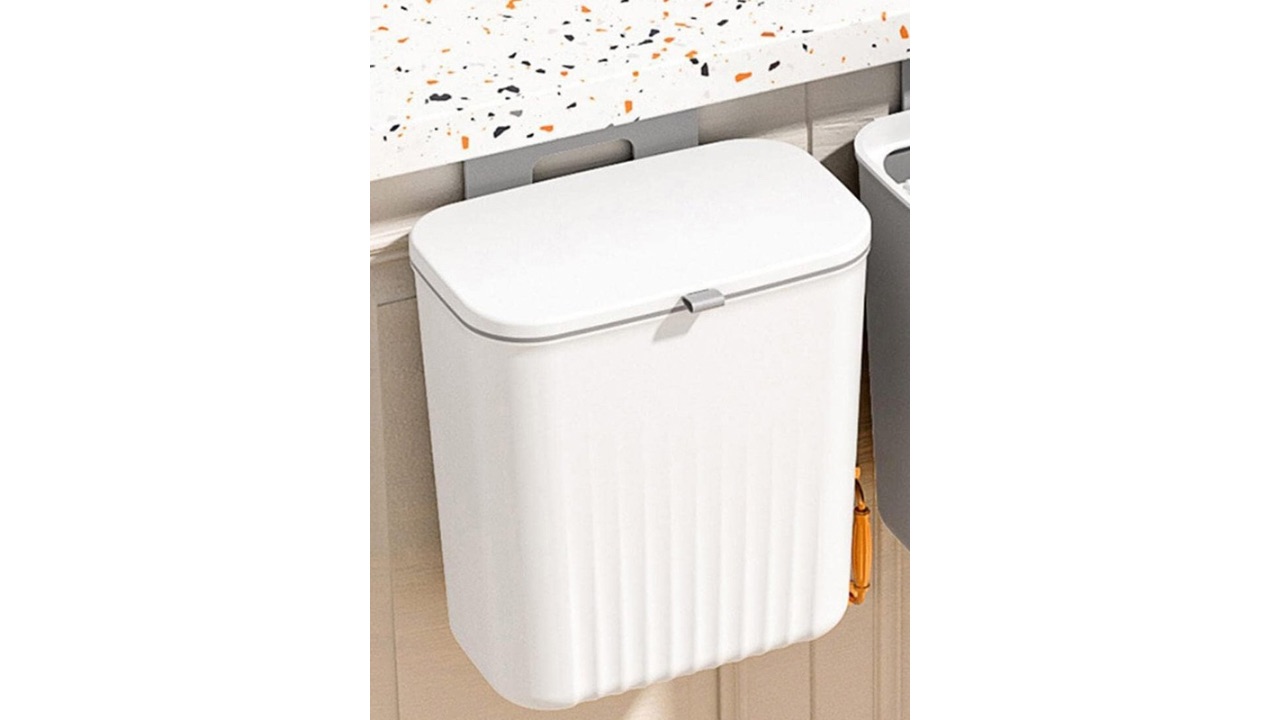 HOUSE OF QUIRKWhite Textured Hanging Trash Bin