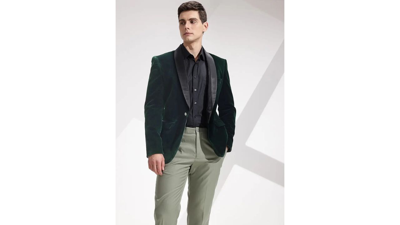 INVICTUS Men Solid Tuxedo Style Formal Blazer