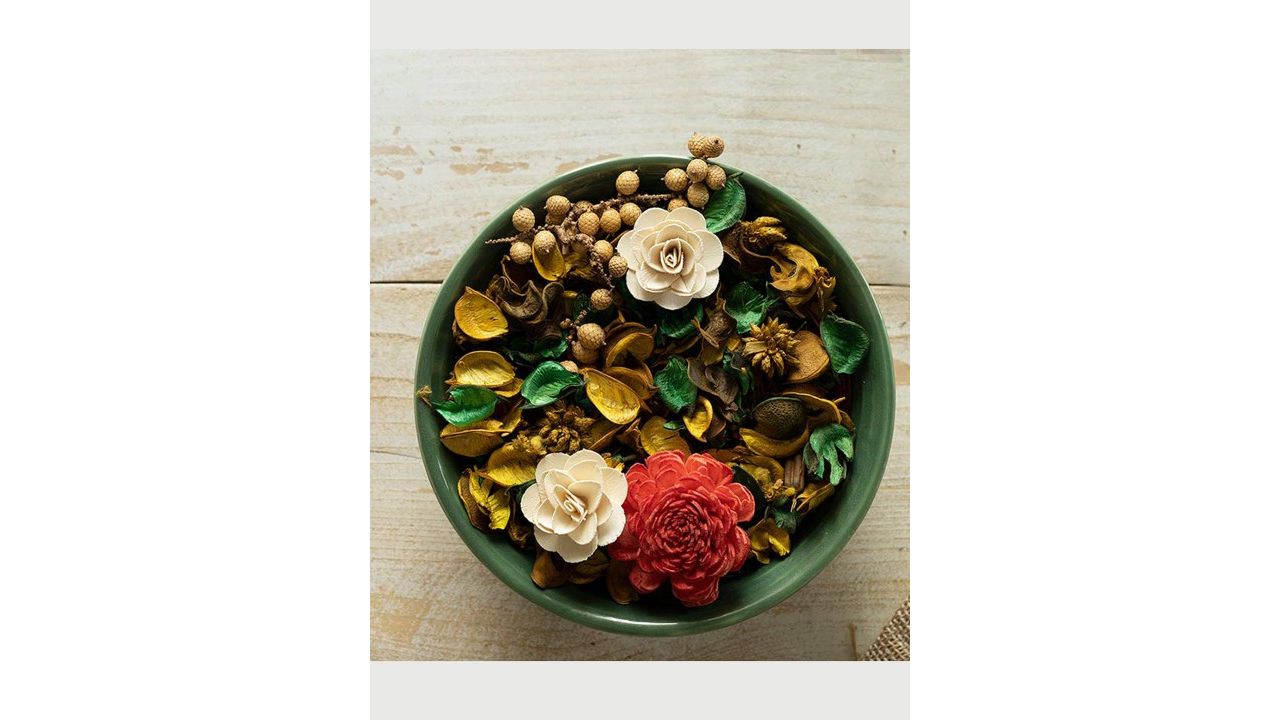 Iris Green & Gold Dried Flowers & Leaves Potpourri