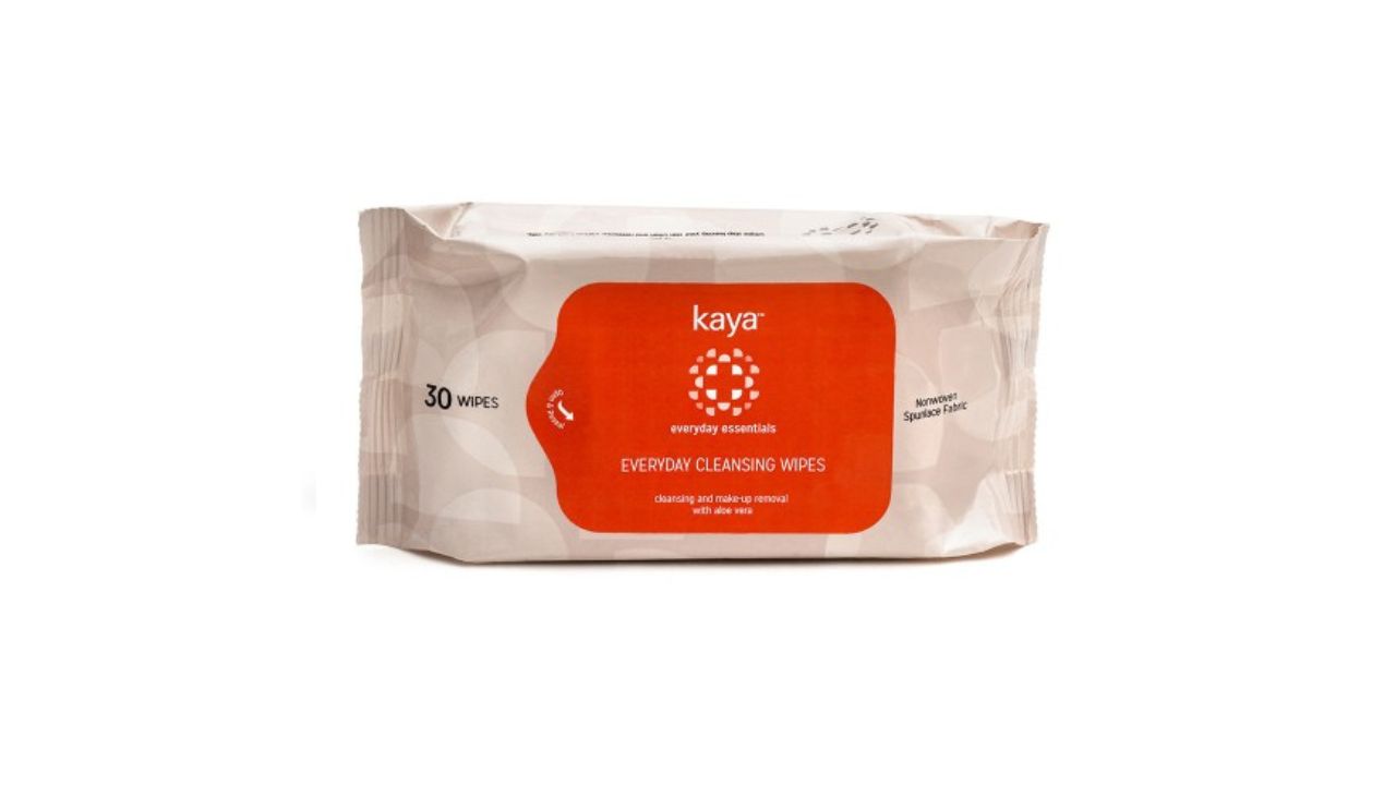 Kaya Set of 30 Everyday Cleansing Wipes