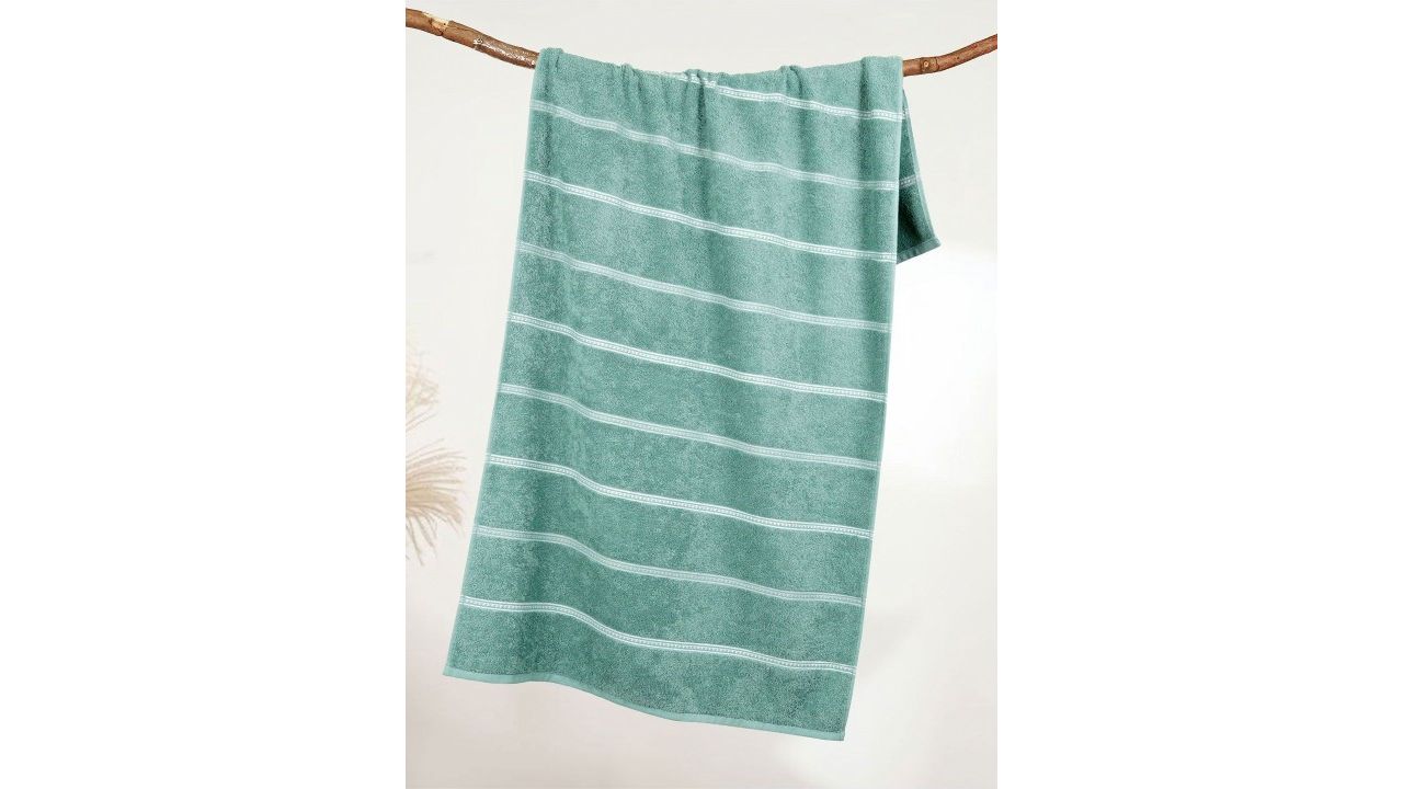 MYTRIDENT Green & White Striped Cotton 450 GSM Bath Towel