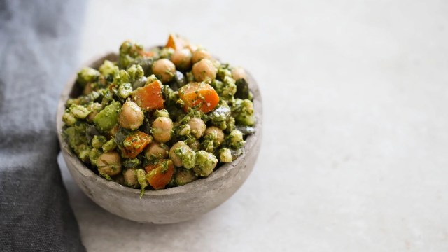 Premium serving bowls to check out