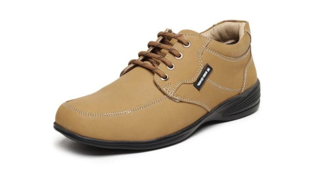 Red Chief Men Rust Sneakers