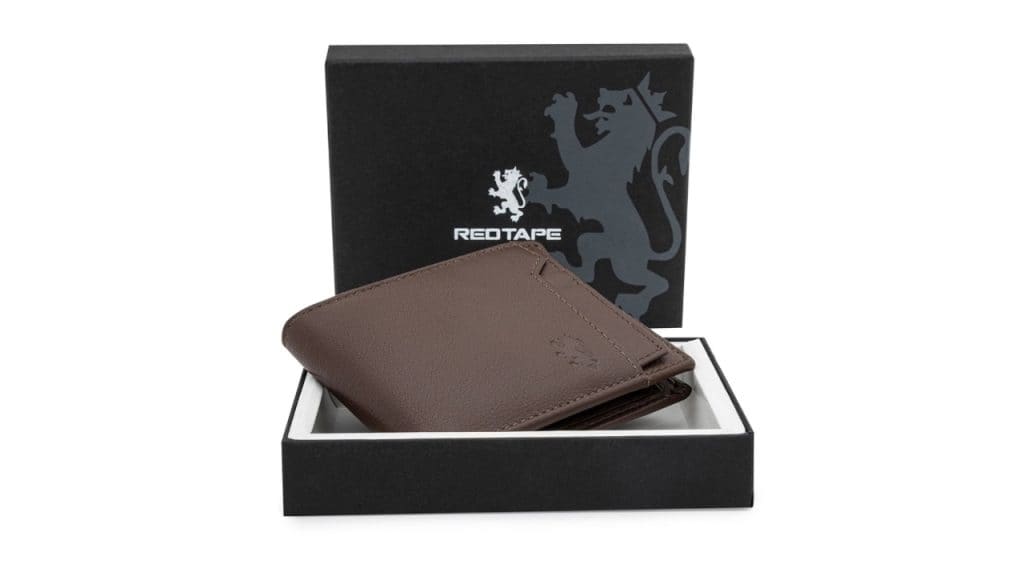 Red TapeMen Textured Leather Two Fold Wallet