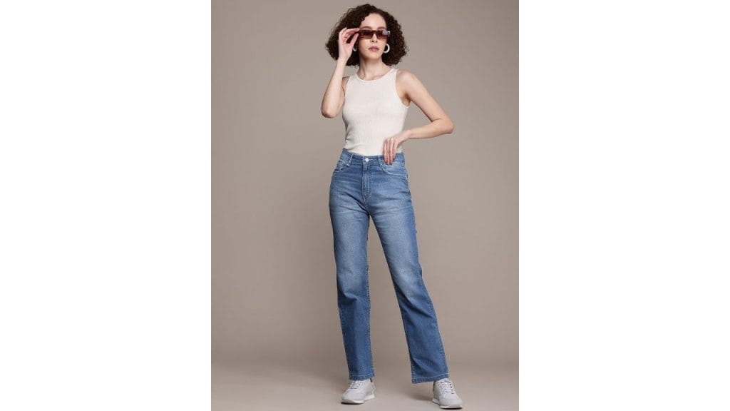 Roadster The Life Co. Straight Fit High-Rise Light Fade Stretchable Jeans