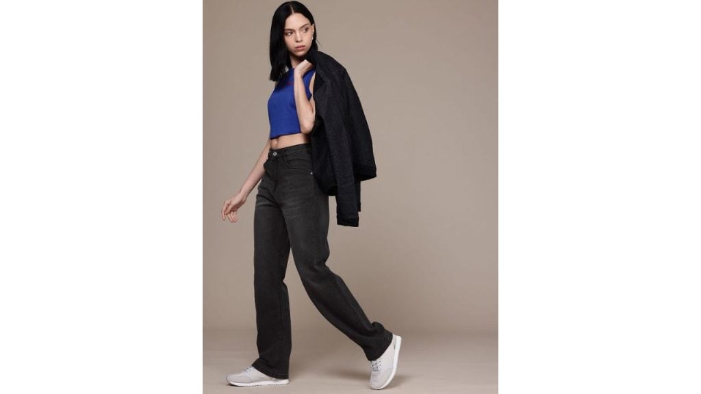Roadster The Life Co. Women Straight Fit High-Rise Light Fade Stretchable Jeans
