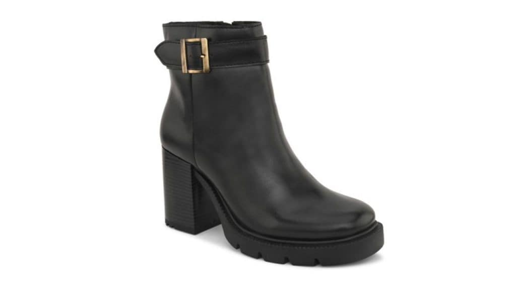 Roadster Women Zippered Boots
