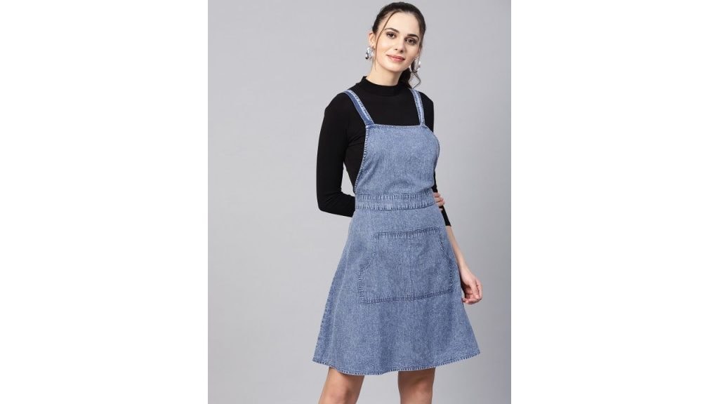 SASSAFRAS Women Blue Chambray Solid Pinafore Dress