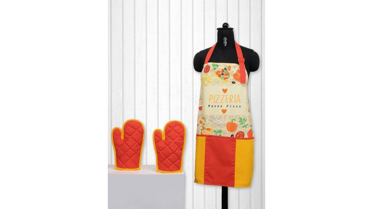 SWAYAM Unisex Cream-Coloured and Yellow Cotton Kitchen Linen Set