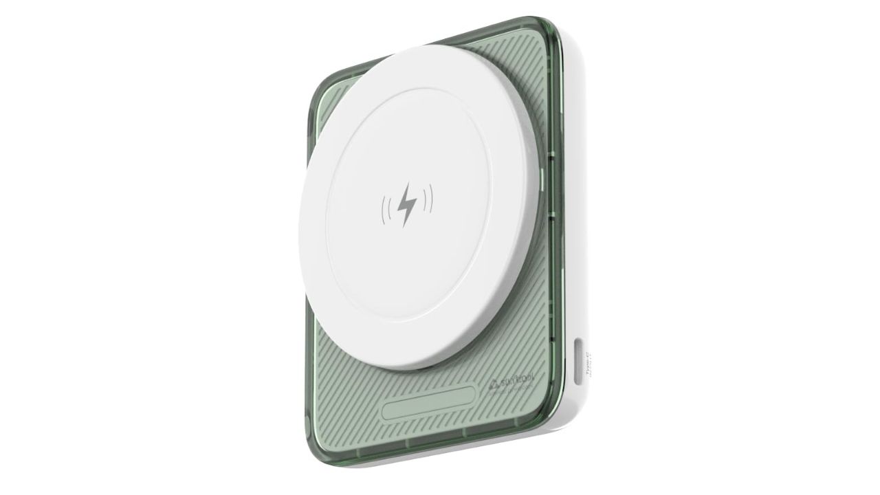 Stuffcool Lucid 15W Smallest Magnetic Wireless Powerbank 5000mAh Battery Capacity