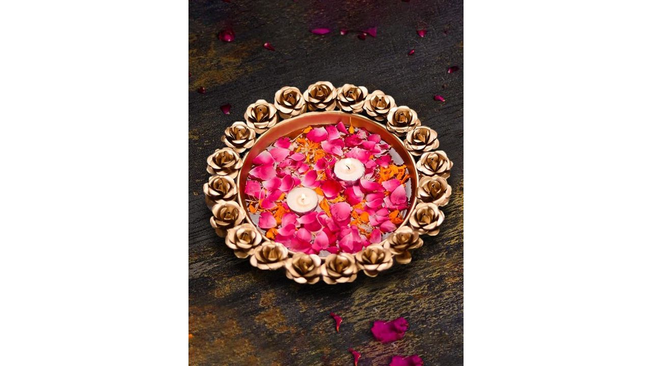 The Purple Tree Gold-Toned Rose Shaped Urli Decorative Bowls