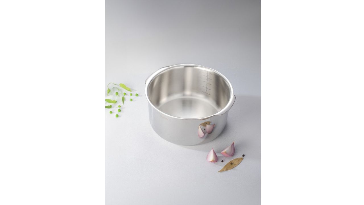 Tramontina Aeion Silver-toned Non-Toxic Stainless Steel Triply Induction Base Tope & Lid