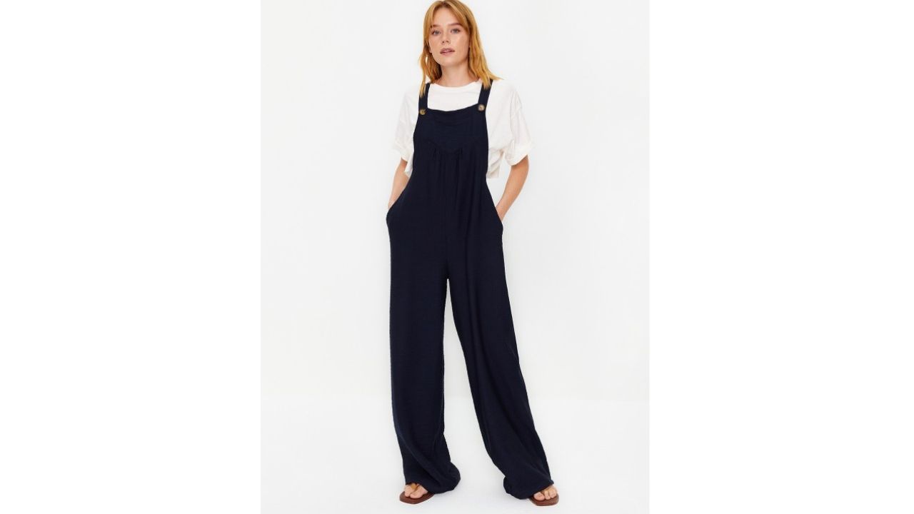 Trendyol Ankle Length Straight Leg Dungarees