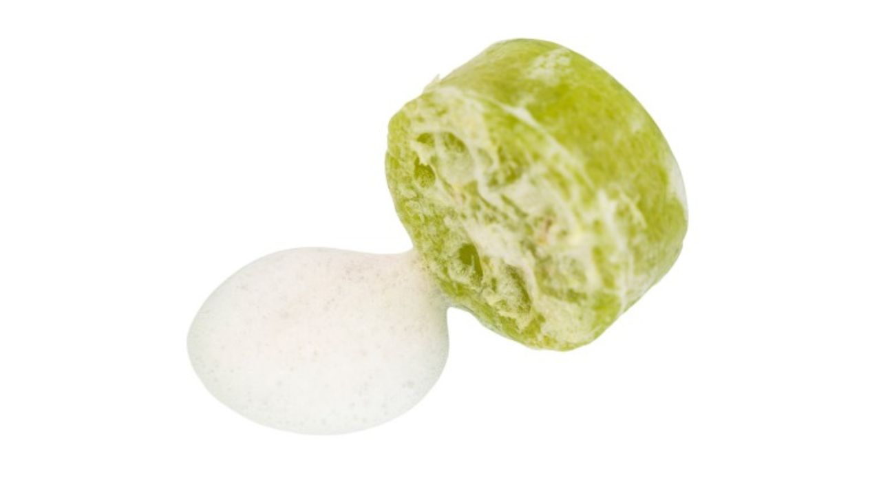 Vanaura Organics Aloe Vera Handcrafted Foot Scrub with Luffa Fibre