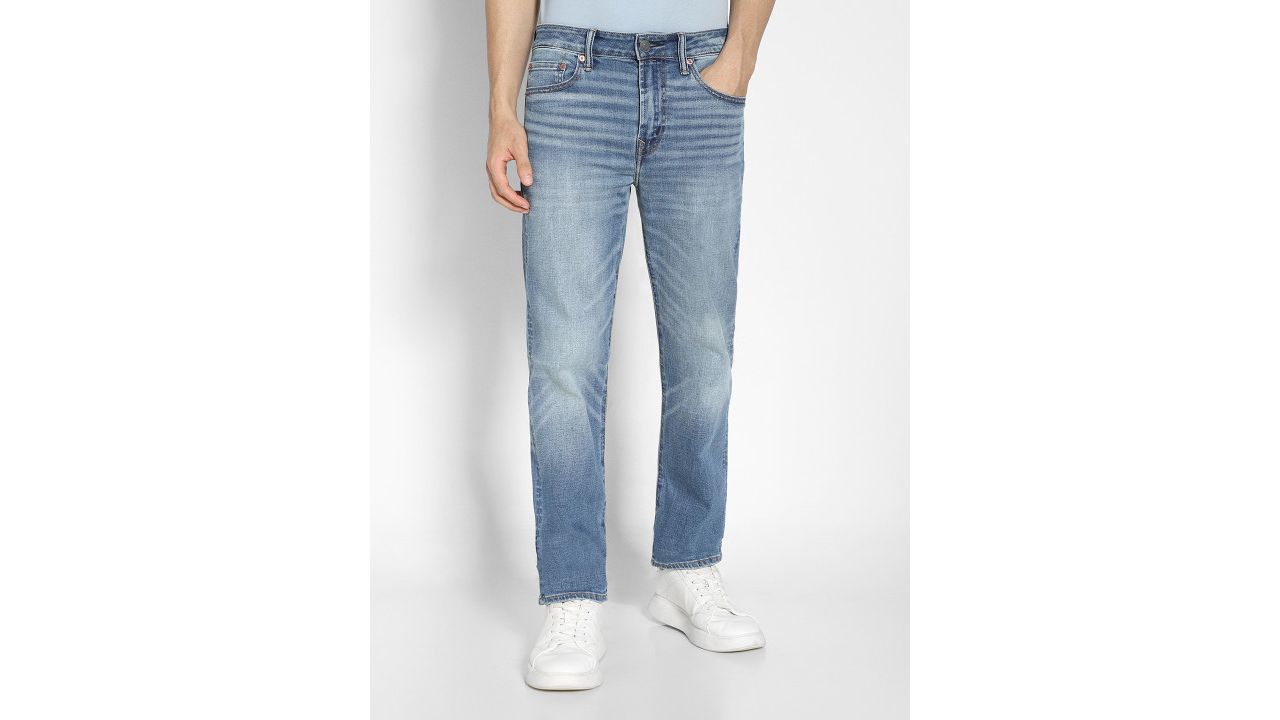 AMERICAN EAGLE OUTFITTERS Men Straight Fit Low Distress Jeans