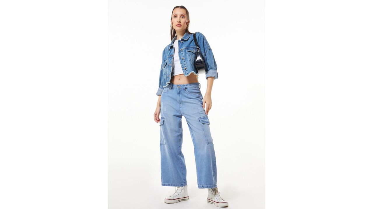Bewakoof Women Straight Fit High-Rise Cargo Jeans