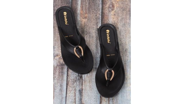 Inblu Women Open Toe Flats with Buckles