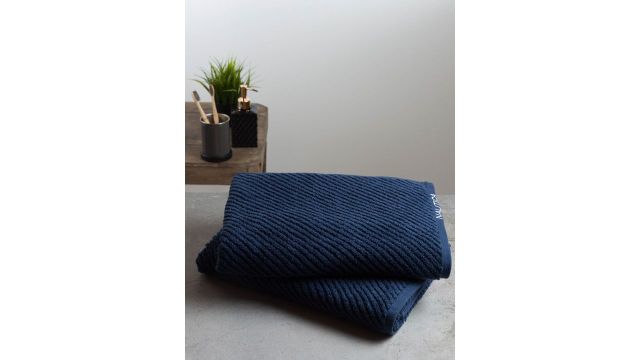 Nautica Set Of 2 Solid Pure Cotton 600 GSM Bath Towels