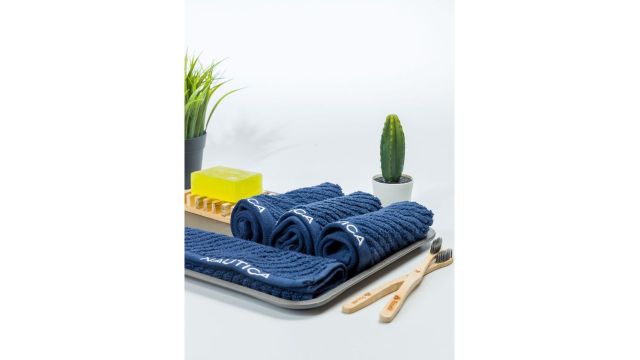 Nautica Set Of 4 Solid 600 GSM Pure Cotton Face Towels
