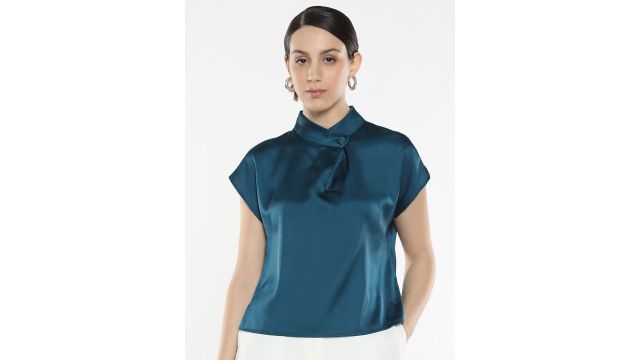 RAREISM Extended Sleeves Styled Back Top