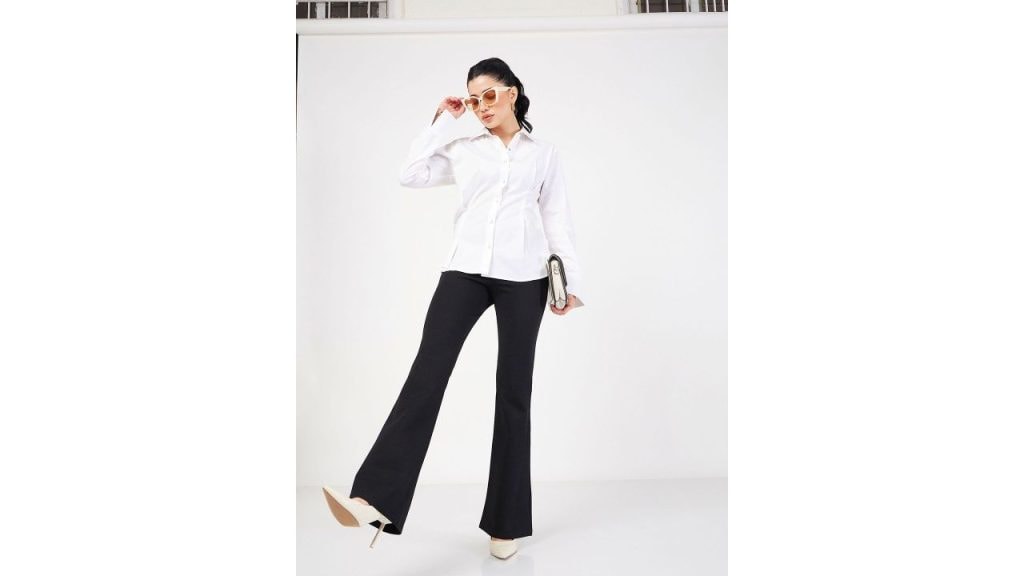 SASSAFRAS Women Slim Fit Bootcut Trousers