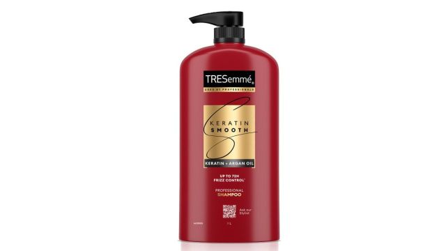TRESemme Keratin Smooth Shampoo with Keratin & Argan Oil for Straight, Shiny Hair - 1L