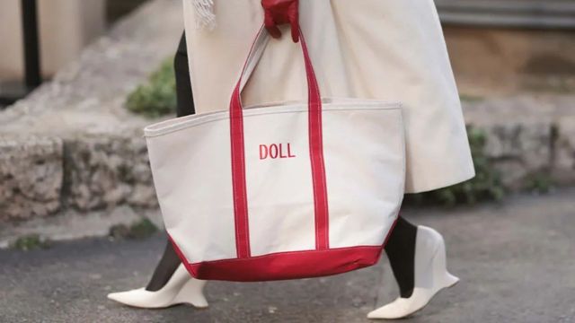 Top 16-Inch Tote Deals at Myntra BFF to check out