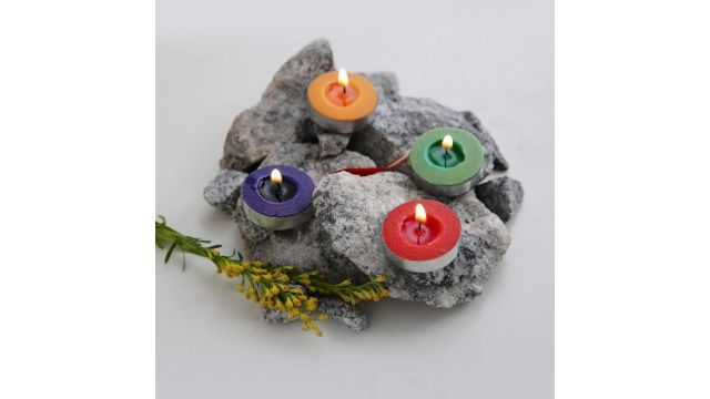 Amazon Brand - Solimo Colored Wax Tealight Candles (Set of 100)