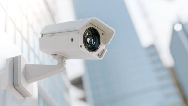 Best surveillance camera deals on Amazon 2025