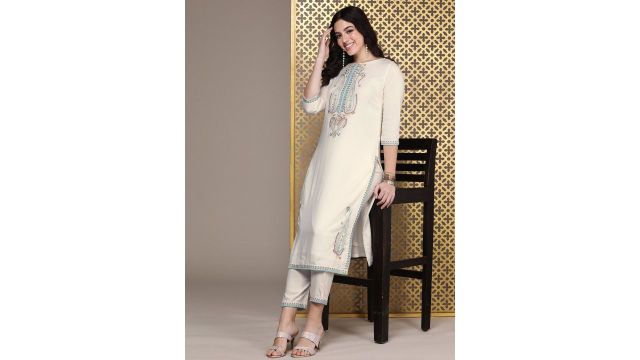 House of Pataudi Women Jashn Paisley Yoke Design Kurta
