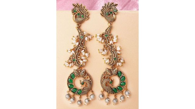 KARATCART Gold-Plated Kundan Contemporary Drop Earrings