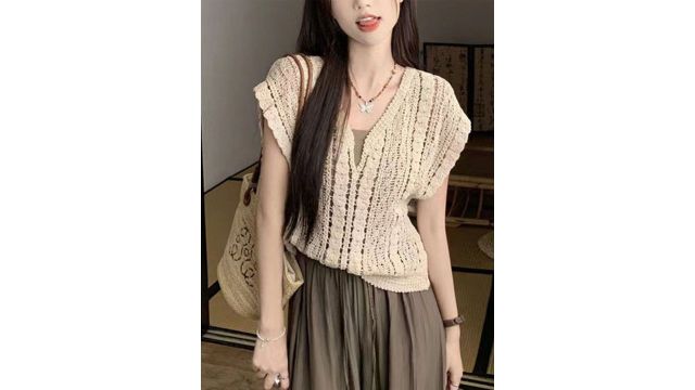 LULU & SKY Kimono Sleeve Kaftan Top