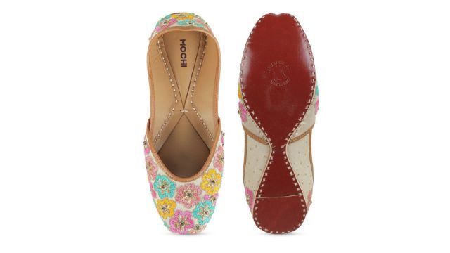 Mochi Ethnic Square Toe Embroidered Mojaris