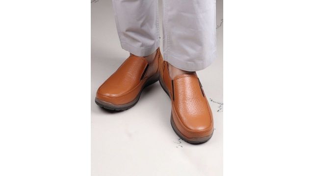 Red Chief Men Textured Leather Slip On Sneakers