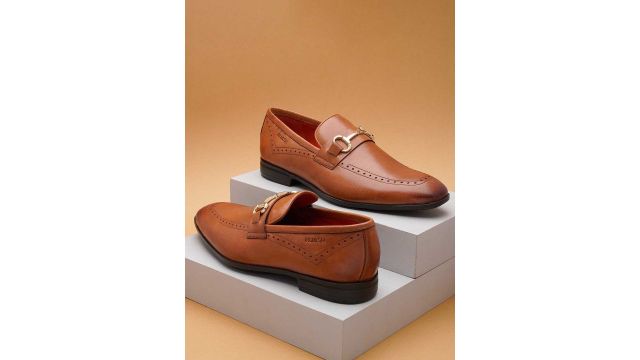 Ruosh Men Textured Leather Formal Horsebit Loafers