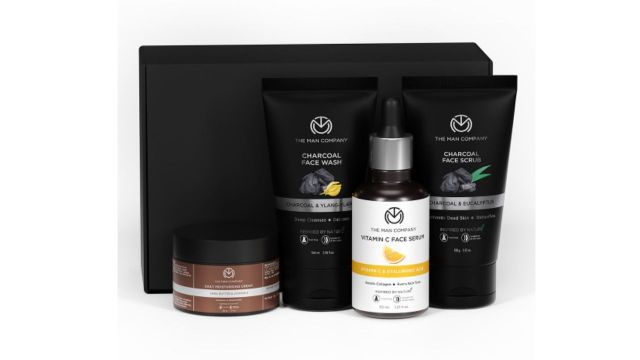 THE MAN COMPANY Set of 4 Face Serum Charcoal + Face Wash + Face Scrub & Moisturising Cream