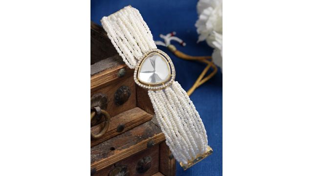 Sanjog Women White & Gold-Plated Kundan Choker Necklace