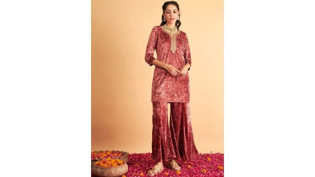 Shae by SASSAFRAS Ethnic Motifs Embroidered Neck Sequinned Detail Velvet A-Line Kurta